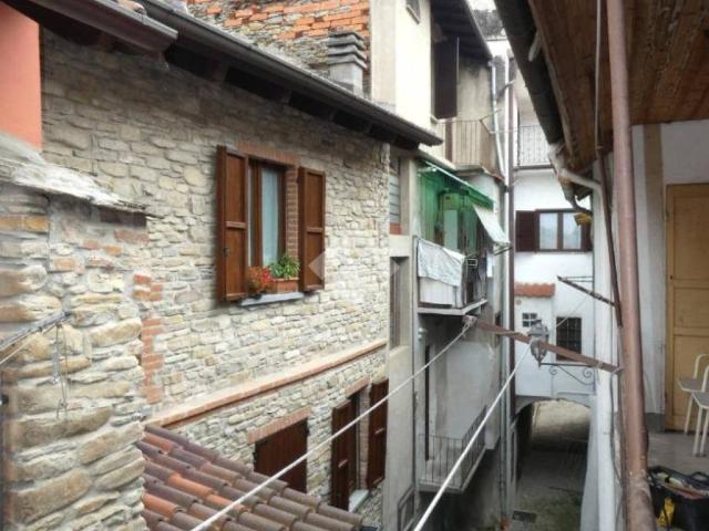 Villa Indipendente in vendita a Piemonte, Asti