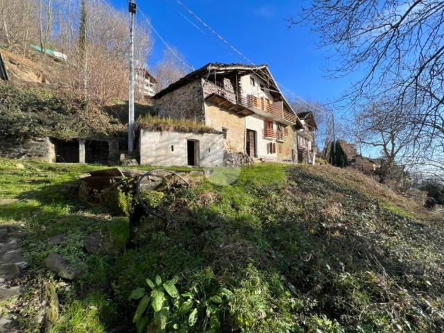 Villa Indipendente in vendita a Unione Montana di Comuni delle Valli di Lanzo, Ceronda e Casternone, Piemonte