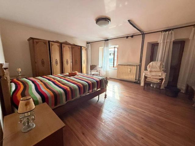 Villa Indipendente in vendita a Unione Montana di Comuni delle Valli di Lanzo, Ceronda e Casternone, Piemonte