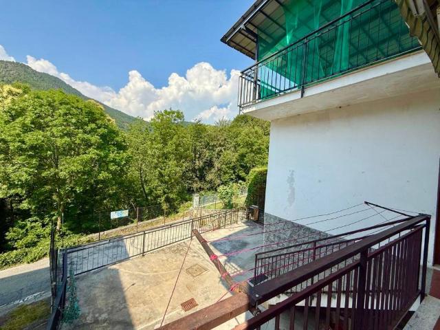 Villa Indipendente in vendita a Unione Montana di Comuni delle Valli di Lanzo, Ceronda e Casternone, Piemonte