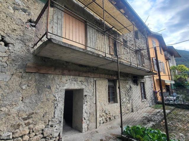 Villa Indipendente in vendita a Cornell, Monasterolo del Castello