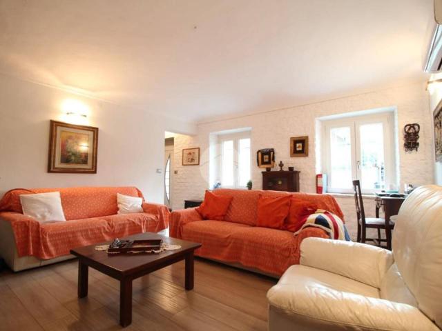 Villa Indipendente in vendita a Palera, Piemonte