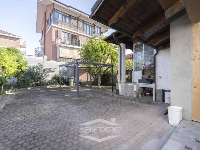 Villa Indipendente in vendita a Testona, Moncalieri