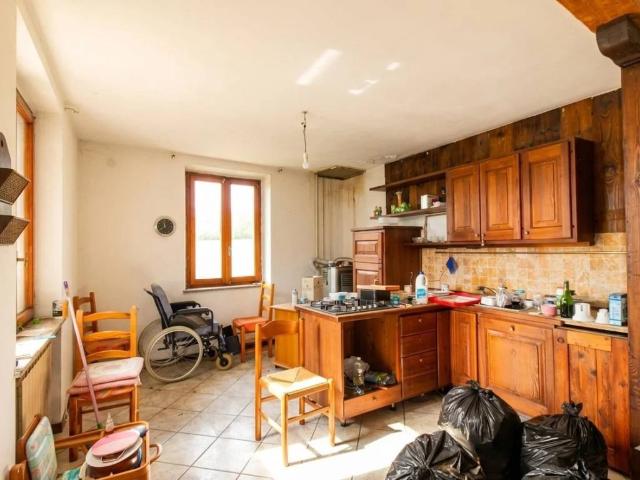 Villa Indipendente in vendita a Piemonte, Asti