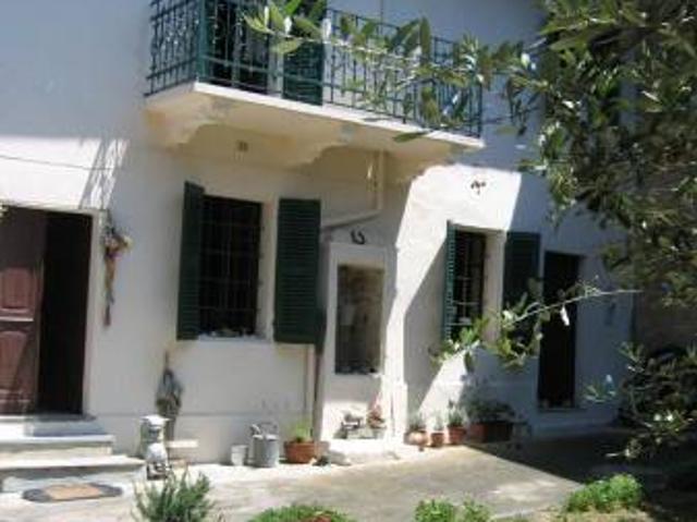Villa Indipendente in vendita a Piemonte, Asti