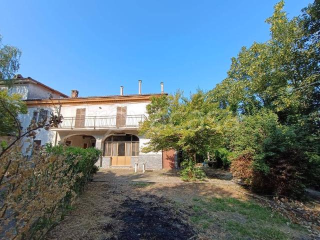 Villa Indipendente in vendita a Piemonte, Asti