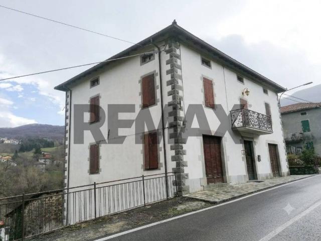 Villa Indipendente in vendita a Monchio Delle Corti, Reggio Emilia