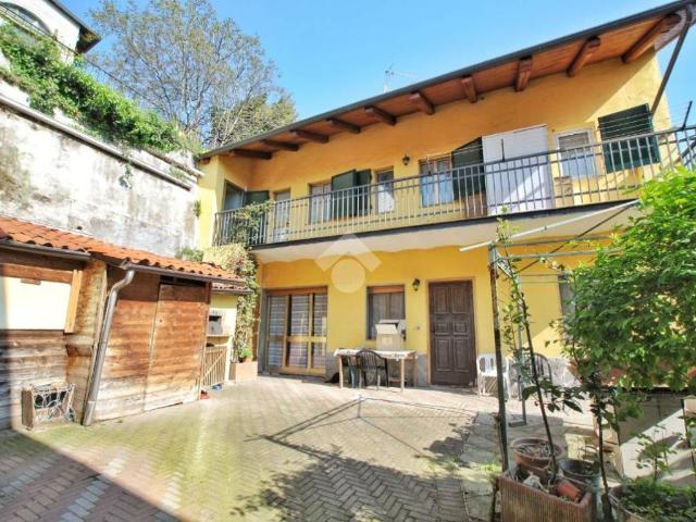 Villa Indipendente in vendita a Piemonte, Vercelli
