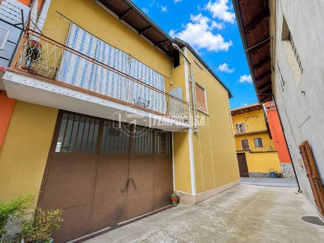 Villa Indipendente in vendita a Piemonte, Vercelli