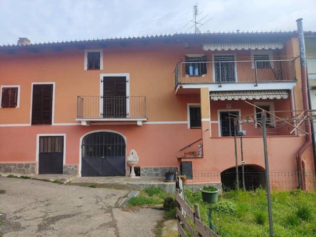 Villa Indipendente in vendita a Piemonte, Asti