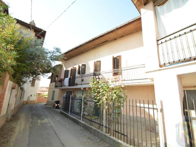 Villa Indipendente in vendita a Piemonte, Asti