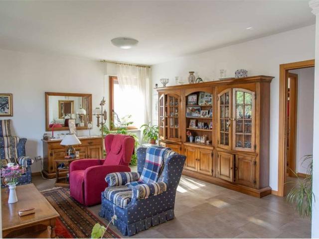 Villa Indipendente in vendita a Mondaino, Rimini