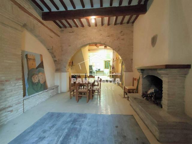 Villa Indipendente in vendita a Mondaino, Reggio Emilia