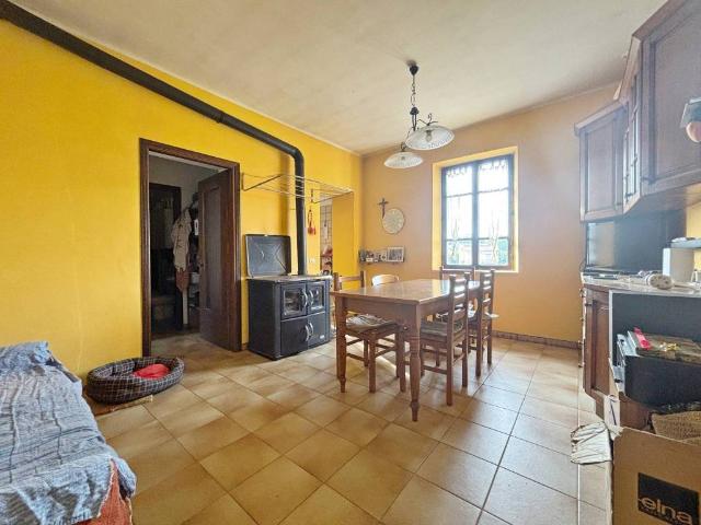 Villa Indipendente in vendita a S. Giacomo, Piemonte