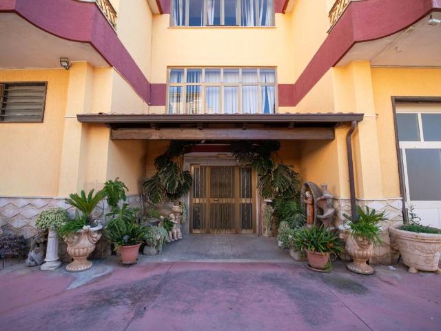 Villa Indipendente in vendita a Mondragone, Campania