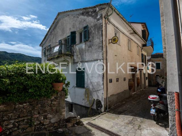 Villa Indipendente in vendita a Moneglia, Liguria