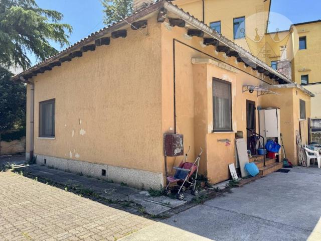 Villa Indipendente in vendita a Monfalcone, Friuli-Venezia Giulia