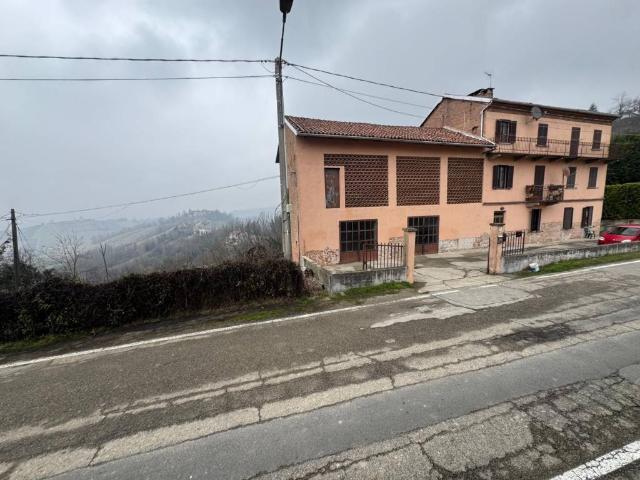 Villa Indipendente in vendita a Piemonte, Asti