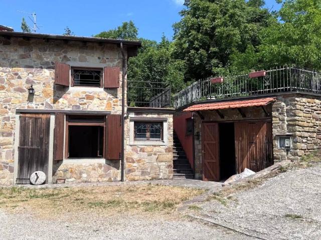 Villa Indipendente in vendita a Unione dei comuni Savena-Idice, Monghidoro