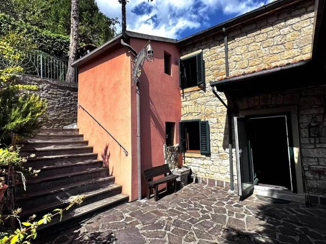 Villa Indipendente in vendita a Campeggio, Monghidoro