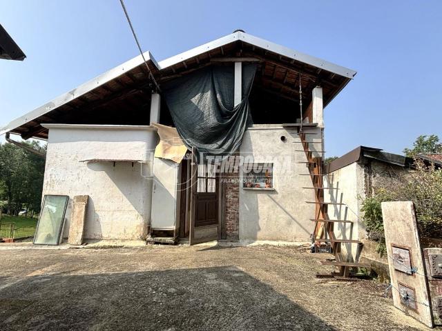 Villa Indipendente in vendita a Piemonte, Biella