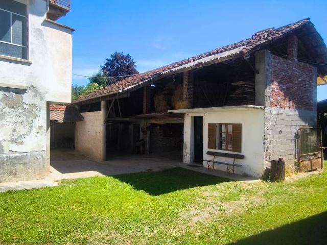 Villa Indipendente in vendita a Piemonte, Biella