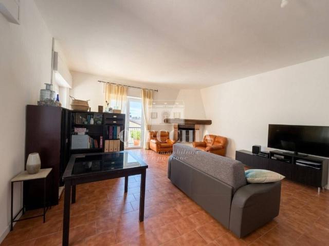 Villa Indipendente in vendita a Moniga Del Garda, Lombardia