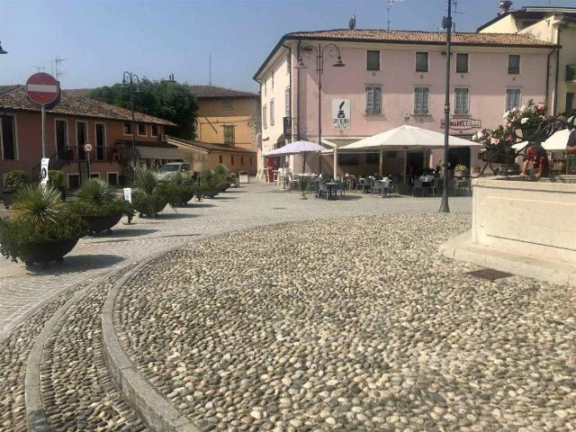 Villa Indipendente in vendita a Moniga Del Garda, Lombardia