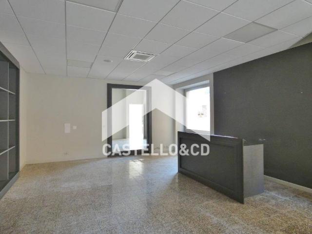 Villa Indipendente in vendita a Moniga Del Garda, Lombardia