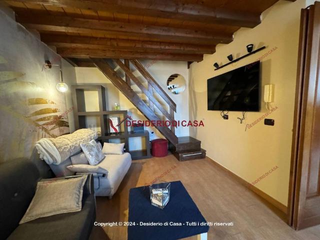 Villa Indipendente in vendita a Aquino, Monreale