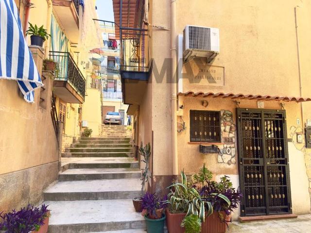 Villa Indipendente in vendita a Aquino, Monreale