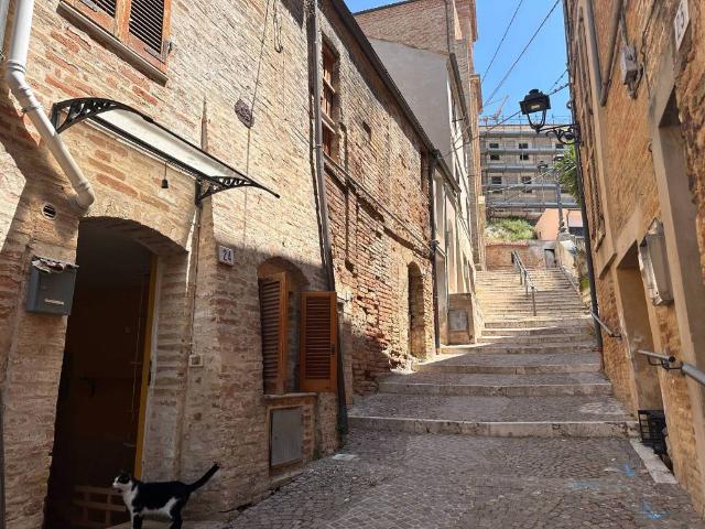 Villa Indipendente in vendita a Stella, Marche