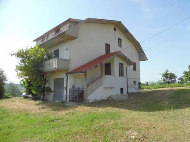 Villa Indipendente in vendita a Stella, Marche