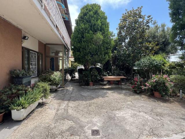 Villa Indipendente in vendita a Marche, Ancona
