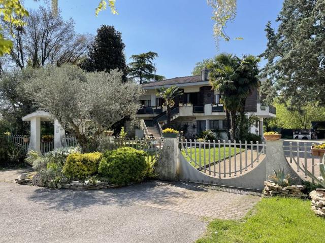 Villa Indipendente in vendita a Monselice, Veneto