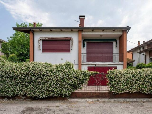 Villa Indipendente in vendita a Monselice, Veneto