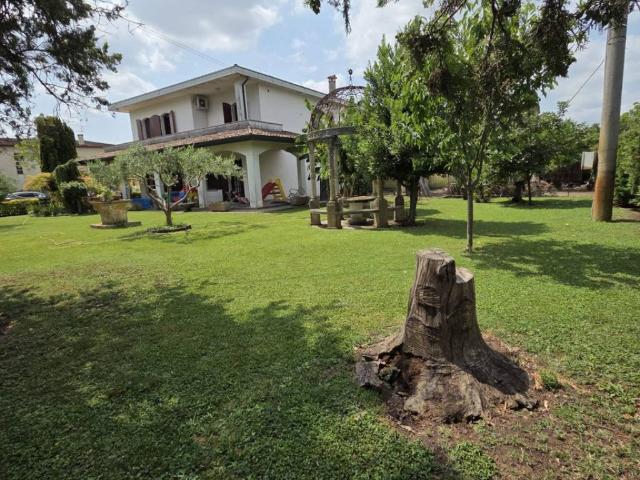 Villa Indipendente in vendita a Cesavecia, Monselice