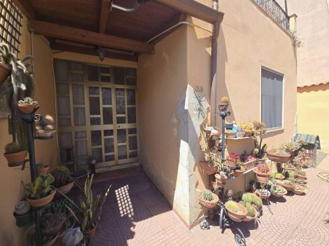 Villa Indipendente in vendita a Monserrato, Sardigna/Sardegna
