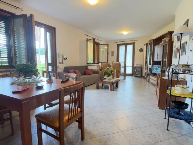 Villa Indipendente in vendita a Pozzarello, Montevettolini
