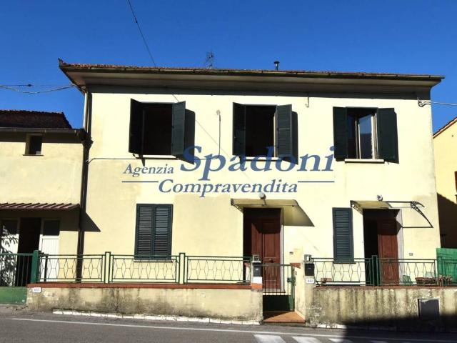 Villa Indipendente in vendita a Montevettolini, Pistoia