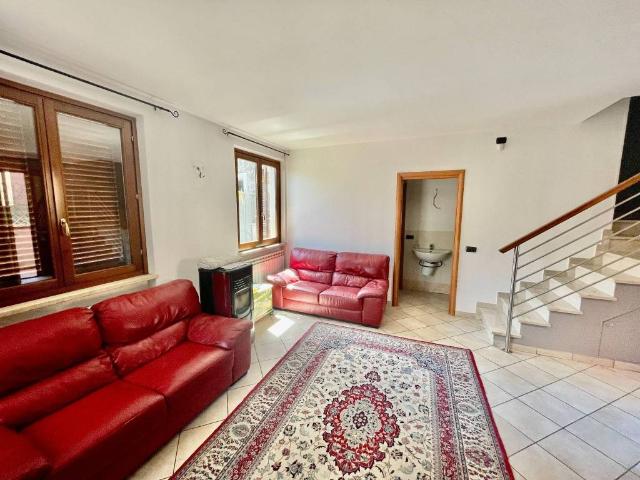 Villa Indipendente in vendita a Grotta Parlanti, Montevettolini