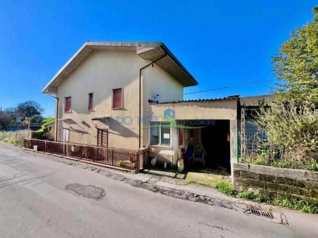 Villa Indipendente in vendita a Grotta Parlanti, Montevettolini