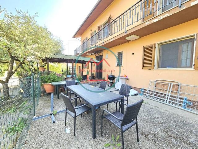 Villa Indipendente in vendita a Pozzarello, Montevettolini