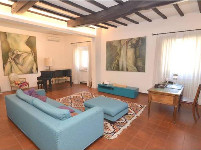 Villa Indipendente in vendita a Montevettolini, Pistoia
