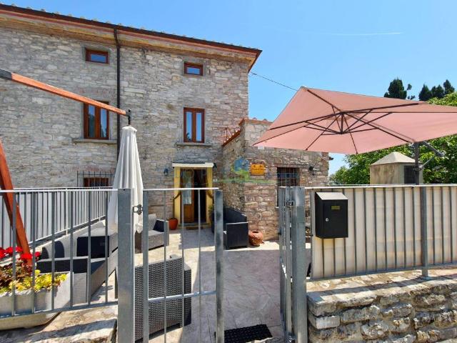 Villa Indipendente in vendita a Monsummano Alto, Montevettolini