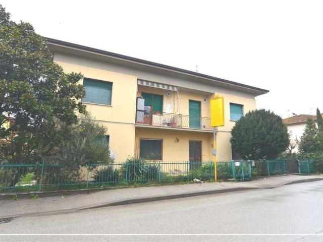 Villa Indipendente in vendita a Montevettolini, Pistoia