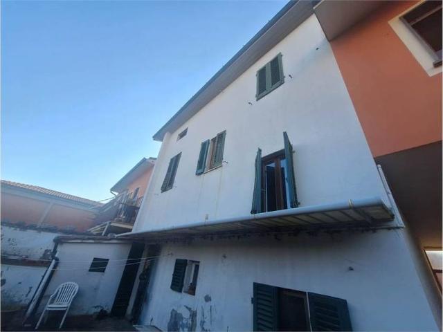Villa Indipendente in vendita a Montevettolini, Toscana