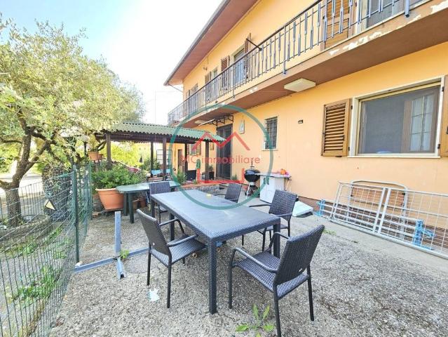 Villa Indipendente in vendita a Pozzarello, Montevettolini