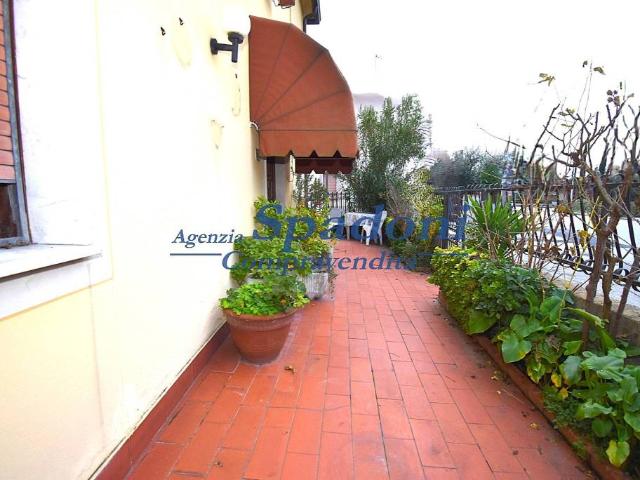 Villa Indipendente in vendita a Le Case, Monsummano Terme