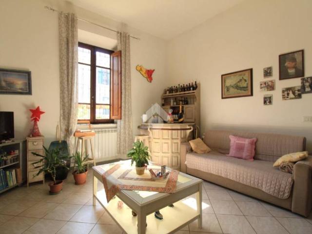 Villa Indipendente in vendita a Le Case, Montevettolini